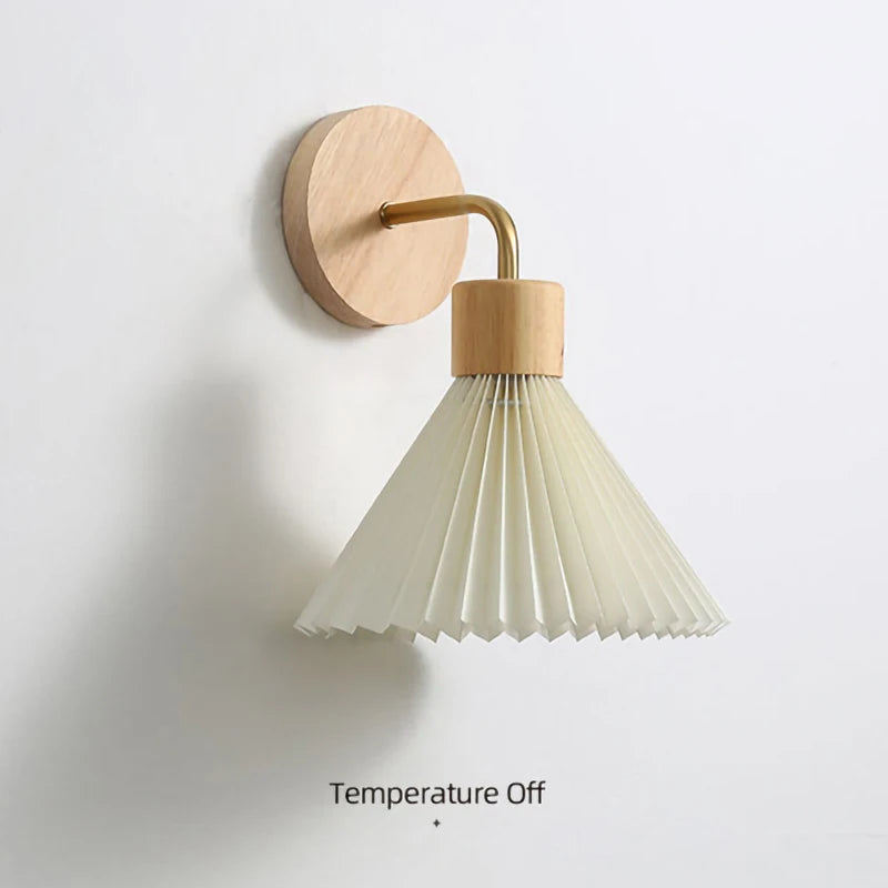 Applique murale en bois naturel design 1 éteint