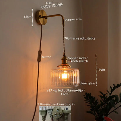 Applique murale pendante en verre et en cuivre modèle 16