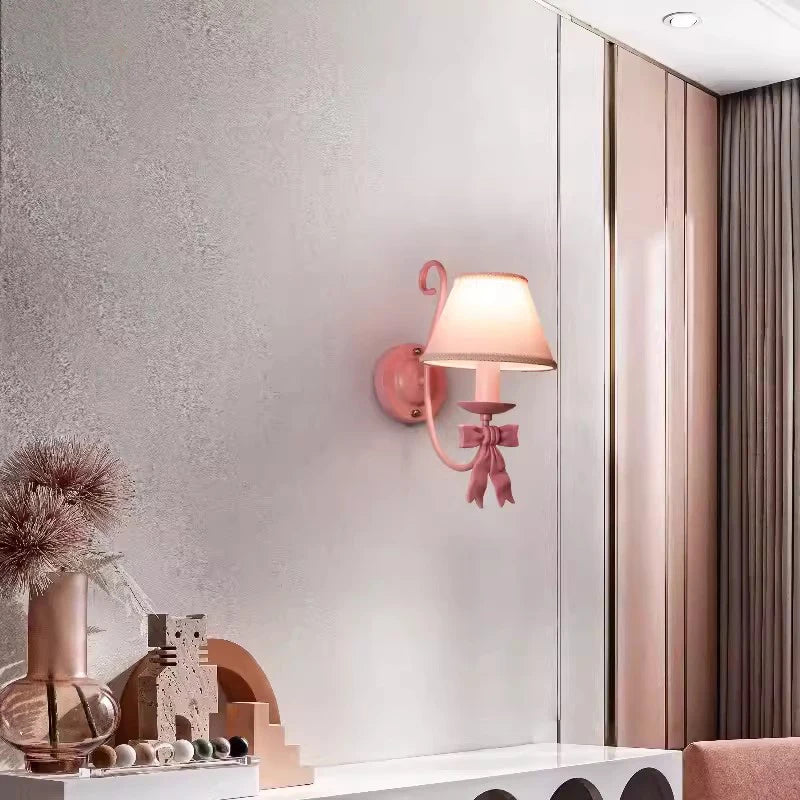 Applique murale rose séjour