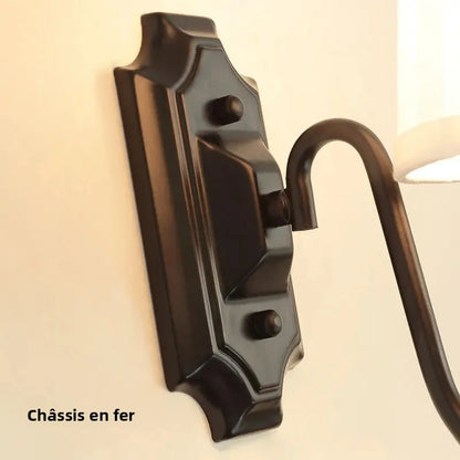 Grande applique murale en fer